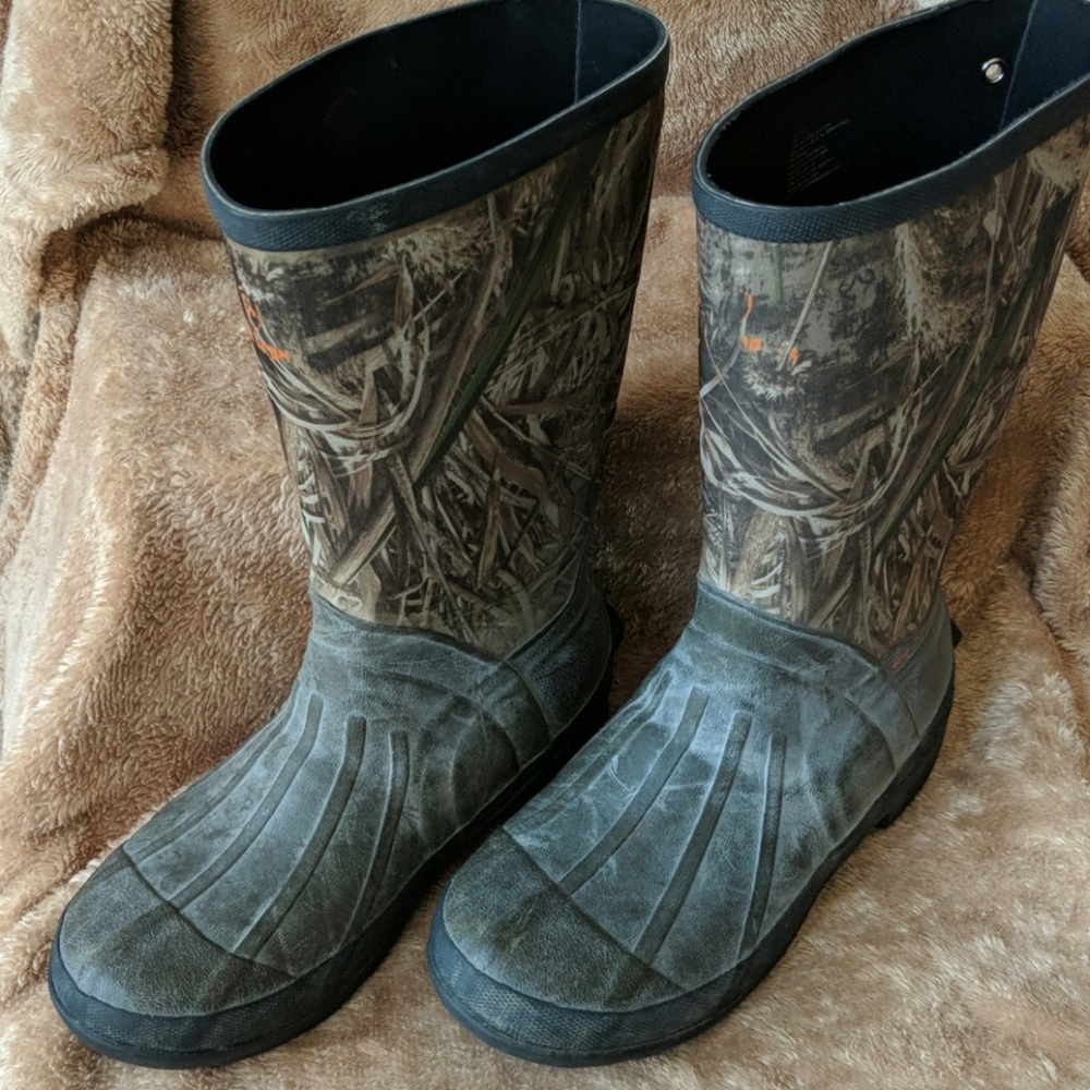 Game winner waterproof boots size 5